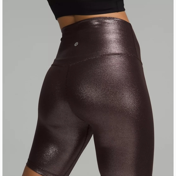 Lululemon women's shorts - Picture 3 of 5